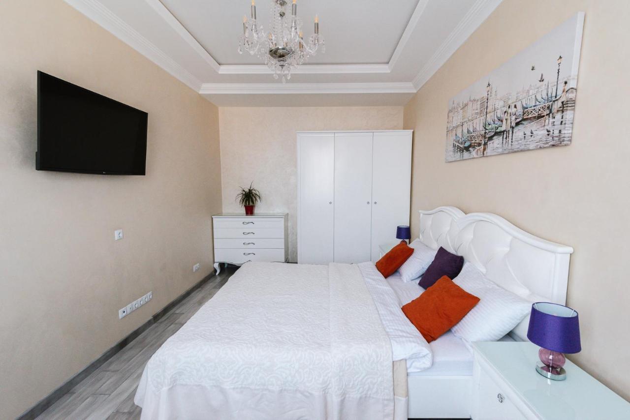 Apartmán Luxury For Business & Pleasure Royal 3 Kyjev Exteriér fotografie
